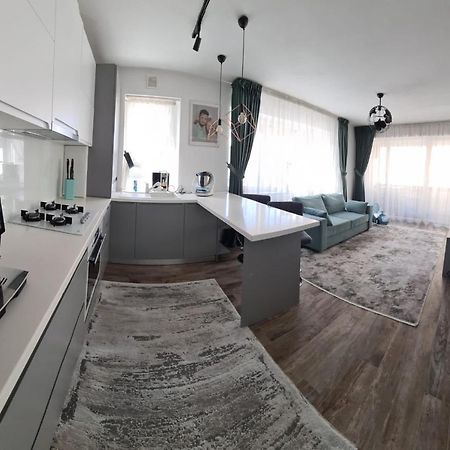 Apartament Coresimall Apartment Brasov Exterior photo